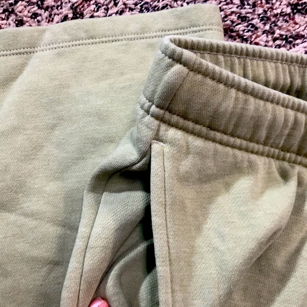 Universal Thread Leisure Studio Sage Pull On Rela… - image 3